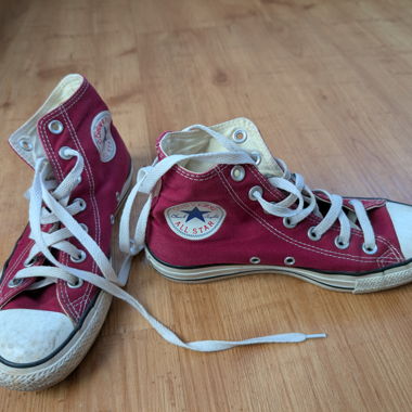 Converse red high-top