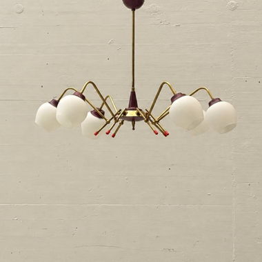 Suspension Sputnik avec structure en laiton et verre opale