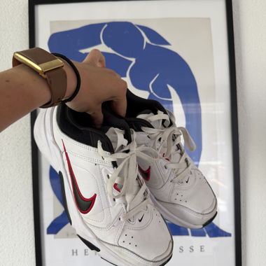 White and red Nike sneakers - 39