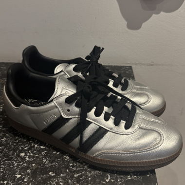 Silberne Sambas