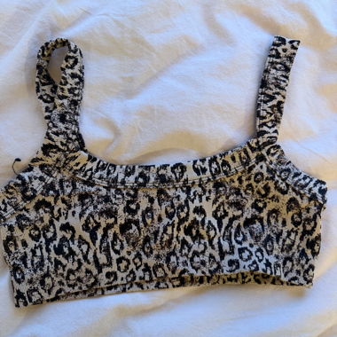 Top leopardato di Urban Outfitters