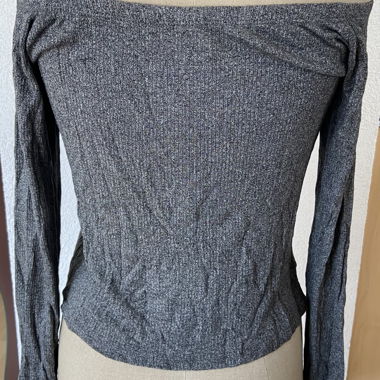 Top Bardot a maniche lunghe grigio