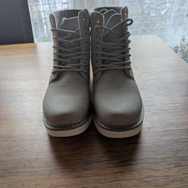 Women's shoes