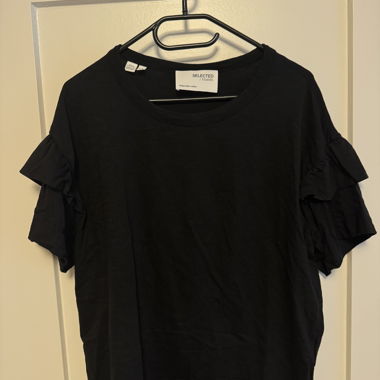 T-shirt noir Selected Femme