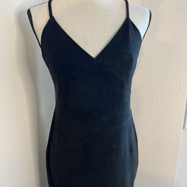 Schwarzes Kleid – Grösse S