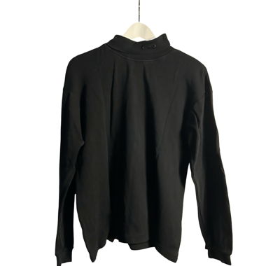 Top nero a maniche lunghe