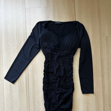 Elegantes schwarzes Kleid von TODAY – Größe S