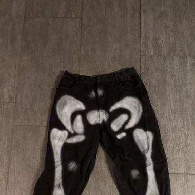 Skeleton pants