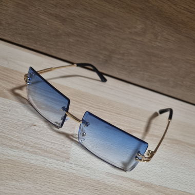 Gradient blaue Sonnenbrille 