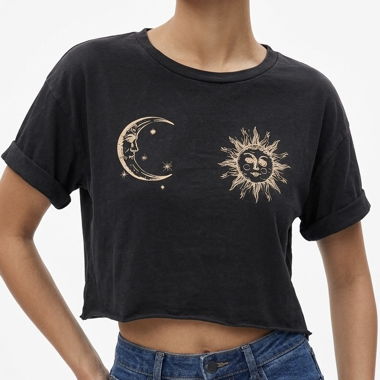 Black Crop T-Shirt Sun Moon