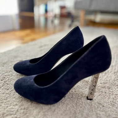 Décolleté Chanel in suede blu navy tacco alto taglia 37,5