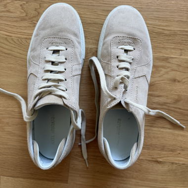 Baskets ARIGATO beiges