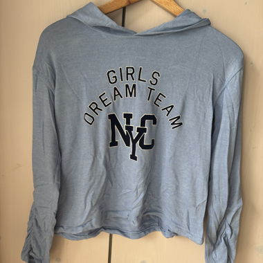 Blauer Kapuzenlangarmshirt mit Print