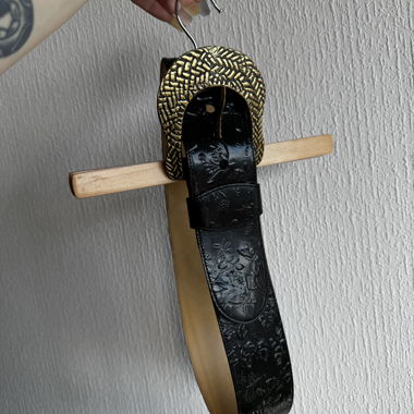 Vintage schwarze geprägte Gürtelschlaufe
