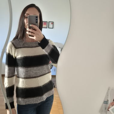 Gestreifter Pullover Schwarz, Weiss, Grau