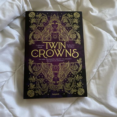 Twin Crowns Band 1