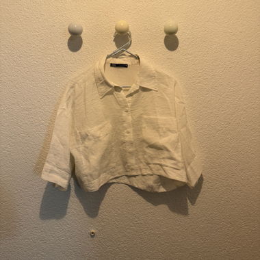 Zara white button-up crop top