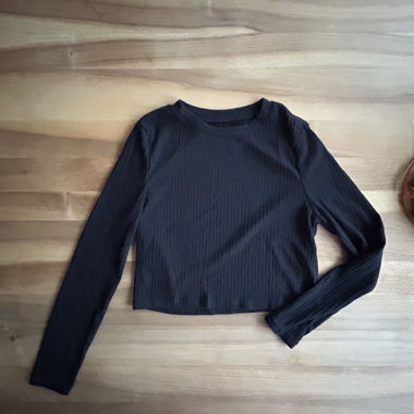 Schwarzes Rippen Crop-Longsleeve