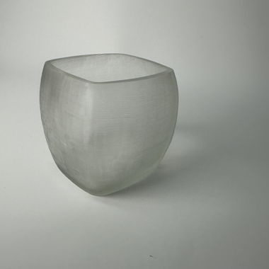 Eiswürfel aus geblasenem und gepresstem Glas, mattiert
