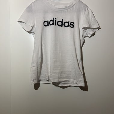 Adidas T-Shirt