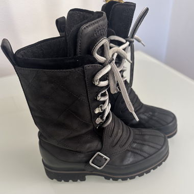 Stivali Chanel neri in pelle taglia 36