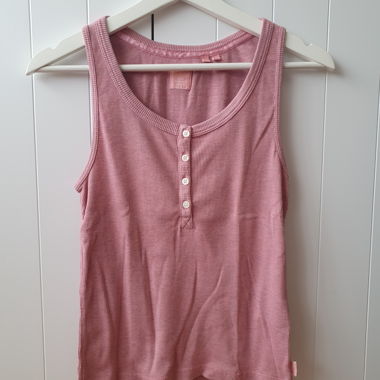 Débardeur rose Superdry avec patte à boutons