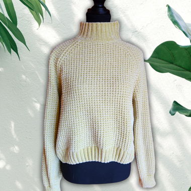 hellgrüner Chenille Pullover