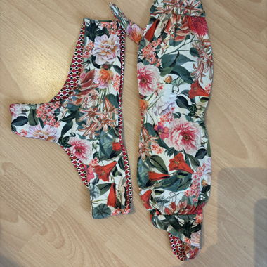 Floral Pattern Bikini Set