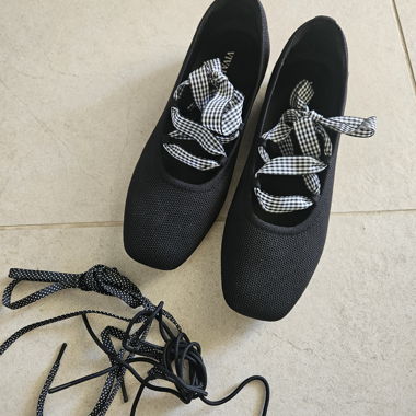 Mary Jane Miley - black VIVAIA size 38