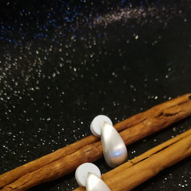 Orecchini goccia satinati