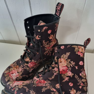 Dr Martens Floral Print 1460