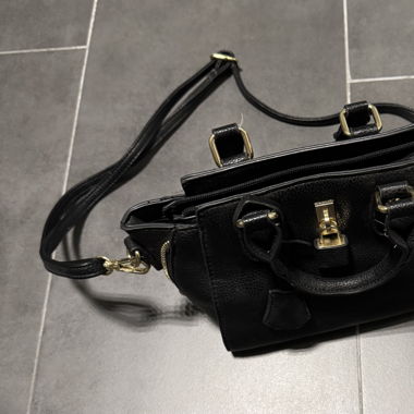 Handtasche