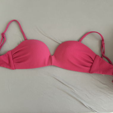 Haut de bikini rose