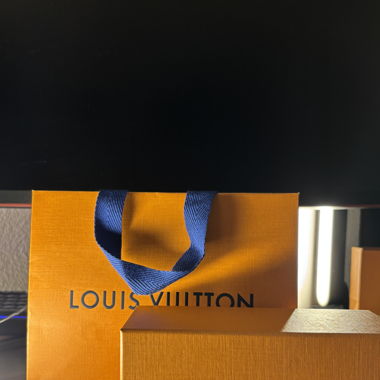 Boîte et Sac d’Achat Louis Vuitton