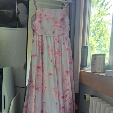 Rosa blumenkleid