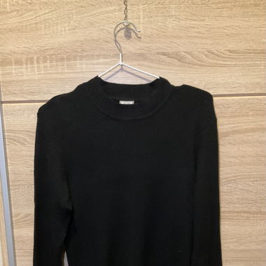 Pull noir
