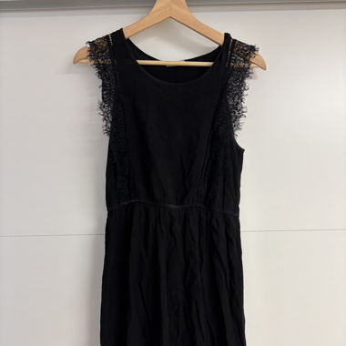 Robe noire Motivi