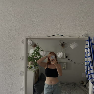 schwarzes croptop