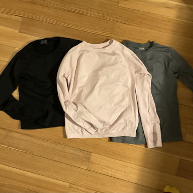 Set of 3 sports tops