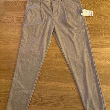 Pantaloni di tessuto grigi