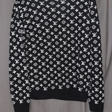 Pull en laine noir à monogramme LV