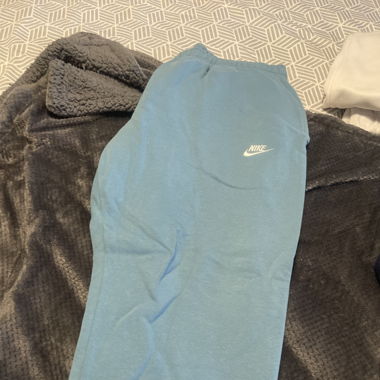 Jogging Bleu ciel taille XL 