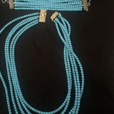 Necklace and bracelet 