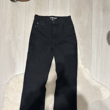 Straight Leg Jeans