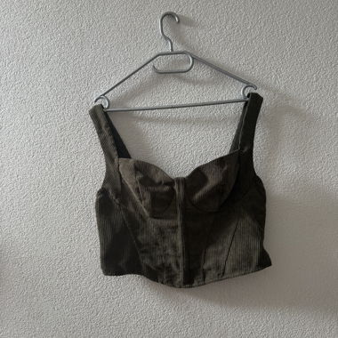 Croc top 