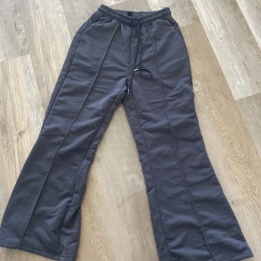 Pantaloni da sport scuri