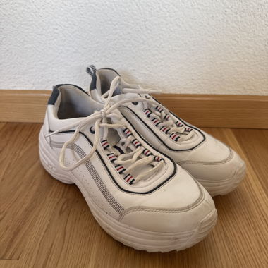 Tennis sneakers