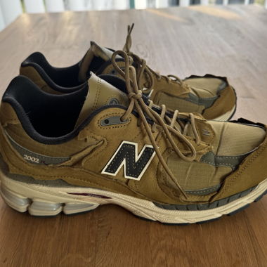 Baskets New Balance 2002R