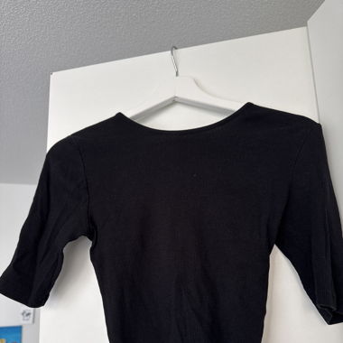 Backless T-shirt