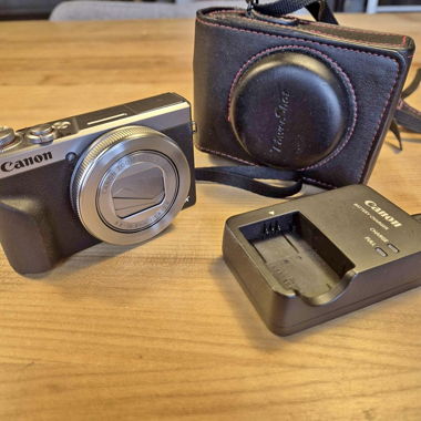 Canon Compact Camera